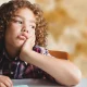 تنبلی یا نیاز به توجه؟ پشت پرده بی تحرکی کودک